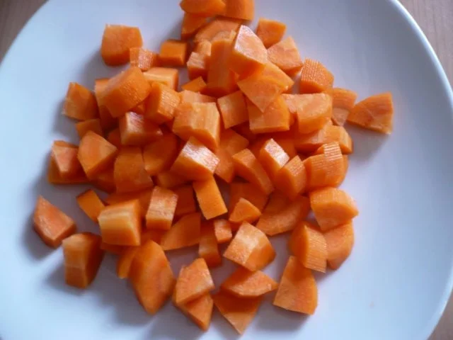 Rezept: Kürbiscremesuppe mit Kürbispesto Bild Nr. 3 Kürbiscremesuppe mit Kürbispesto - Rezept - Bild Nr. 3