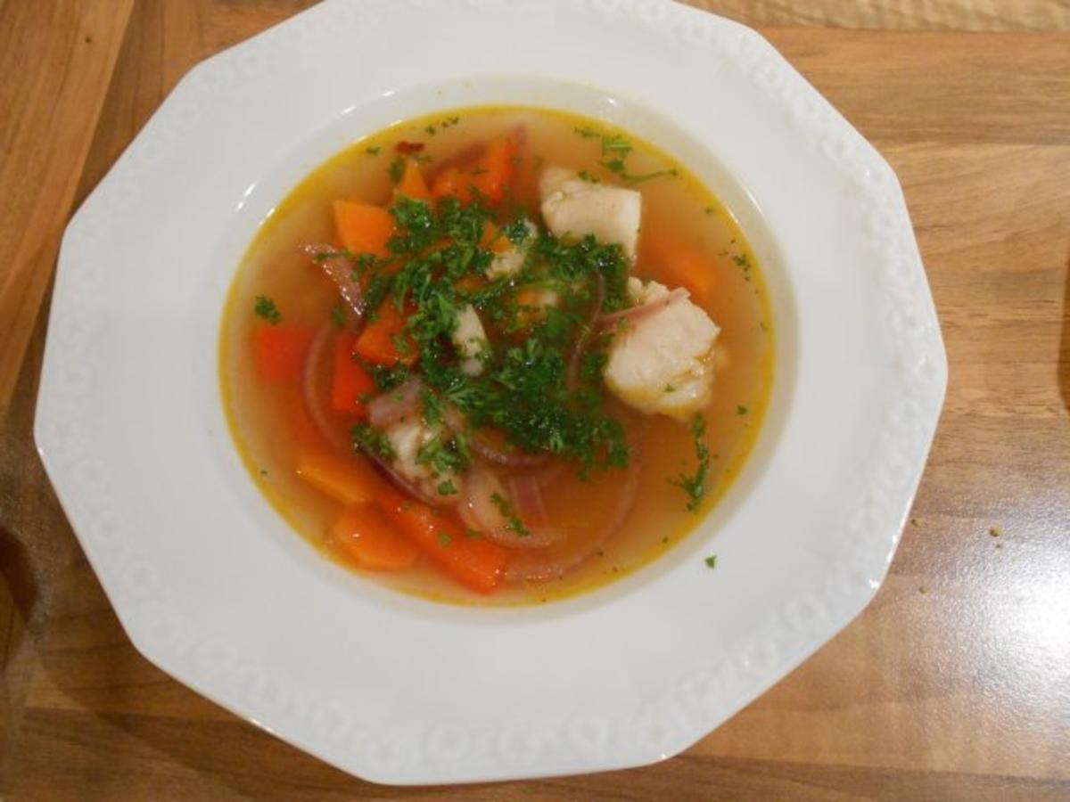 Schnelle Fischsuppe mit Gemüse - Rezept