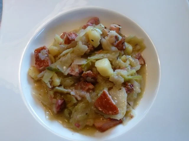 Rezept: Omas Deftiger Weißkohl-Eintopf Omas Deftiger Weißkohl-Eintopf - Rezept