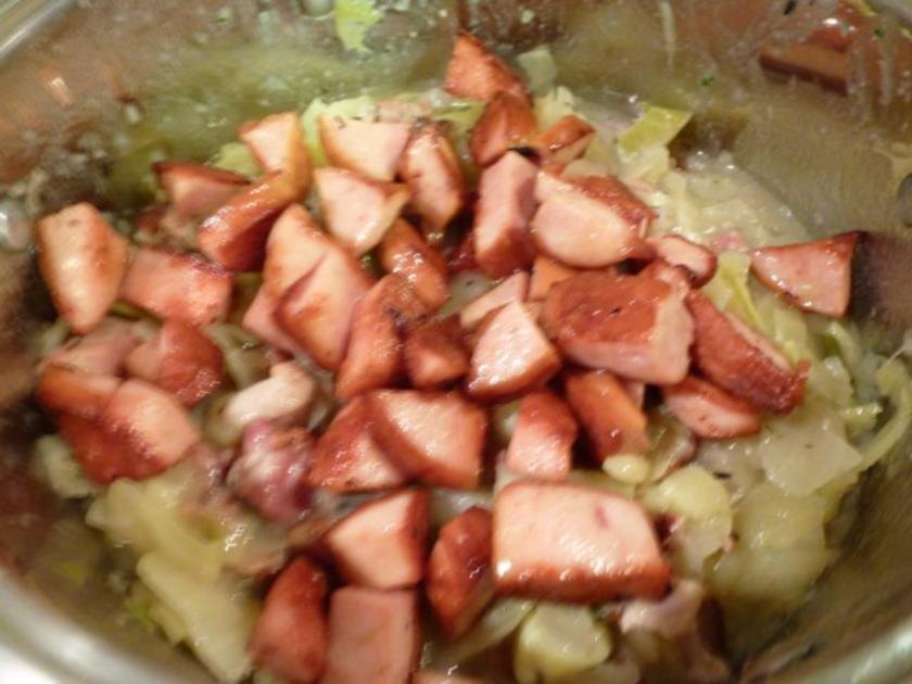 Omas deftiger Weißkohl-Eintopf, einfach Omas deftiger Weißkohl-Eintopf, einfach