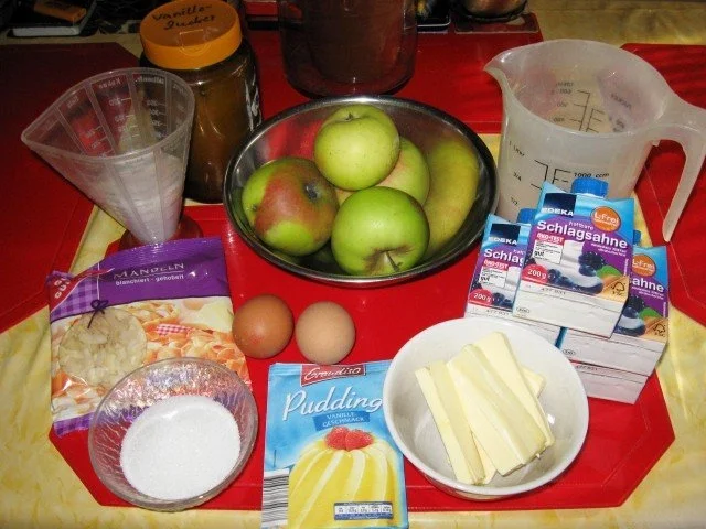 Rezept: Gefüllter Pudding - Apfelkuchen Bild Nr. 2 Gefüllter Pudding - Apfelkuchen - Rezept - Bild Nr. 2