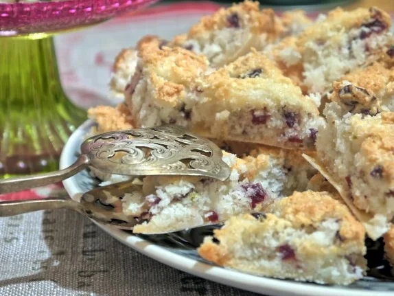 Cranberry-Kokos-Makronen - Rezept