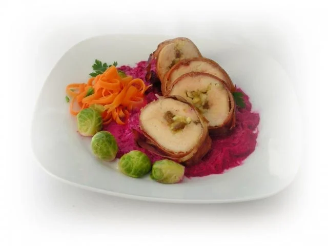 Gefüllte Hähnchenbrust im Speckmantel mit Rote-Bete-Meerrettichsoße - Rezept - Bild Nr. 16
