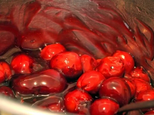 Tonka-Creme auf Gewürzkirschen - Rezept - Bild Nr. 6