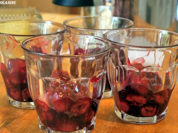 Tonka-Creme auf Gewürzkirschen - Rezept - Bild Nr. 7