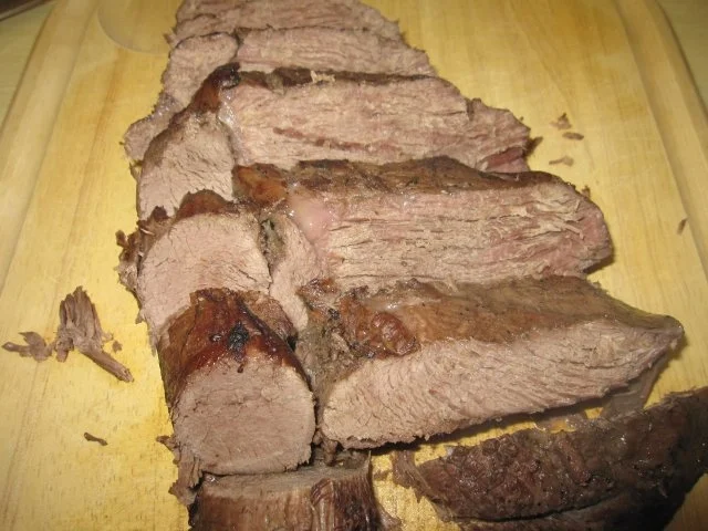 Damhirschbraten mit Rotkraut und Semmelknödeln - Rezept - Bild Nr. 7