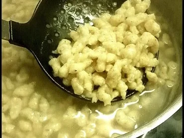 Haselnuss-Mandel-Knöpfle mit Pilzen - Rezept - Bild Nr. 12