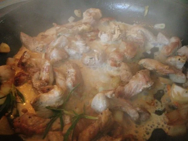 Rezept: Geschnetzeltes vom Filet mit Broccoligemüse Bild Nr. 4 Geschnetzeltes vom Filet mit Broccoligemüse - Rezept - Bild Nr. 4