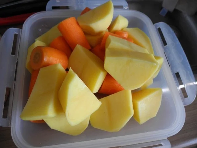 Rezept: Vegetarisch : Gemüseauflauf mit Parmesan überbacken Bild Nr. 5 Vegetarisch : Gemüseauflauf mit Parmesan überbacken - Rezept - Bild Nr. 5