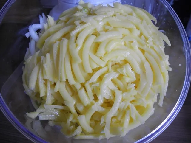 Rezept: Vegetarisch : Gemüseauflauf mit Parmesan überbacken Bild Nr. 7 Vegetarisch : Gemüseauflauf mit Parmesan überbacken - Rezept - Bild Nr. 7