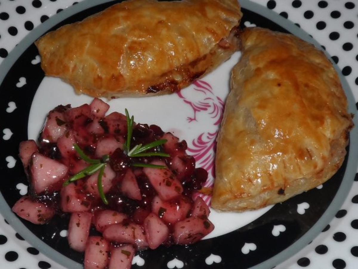 Abendessen/Vorspeise: Blätterteigtaschen mit Birnen-Cranberry-Füllung und Gorgonzola - Rezept - Bild Nr. 17
