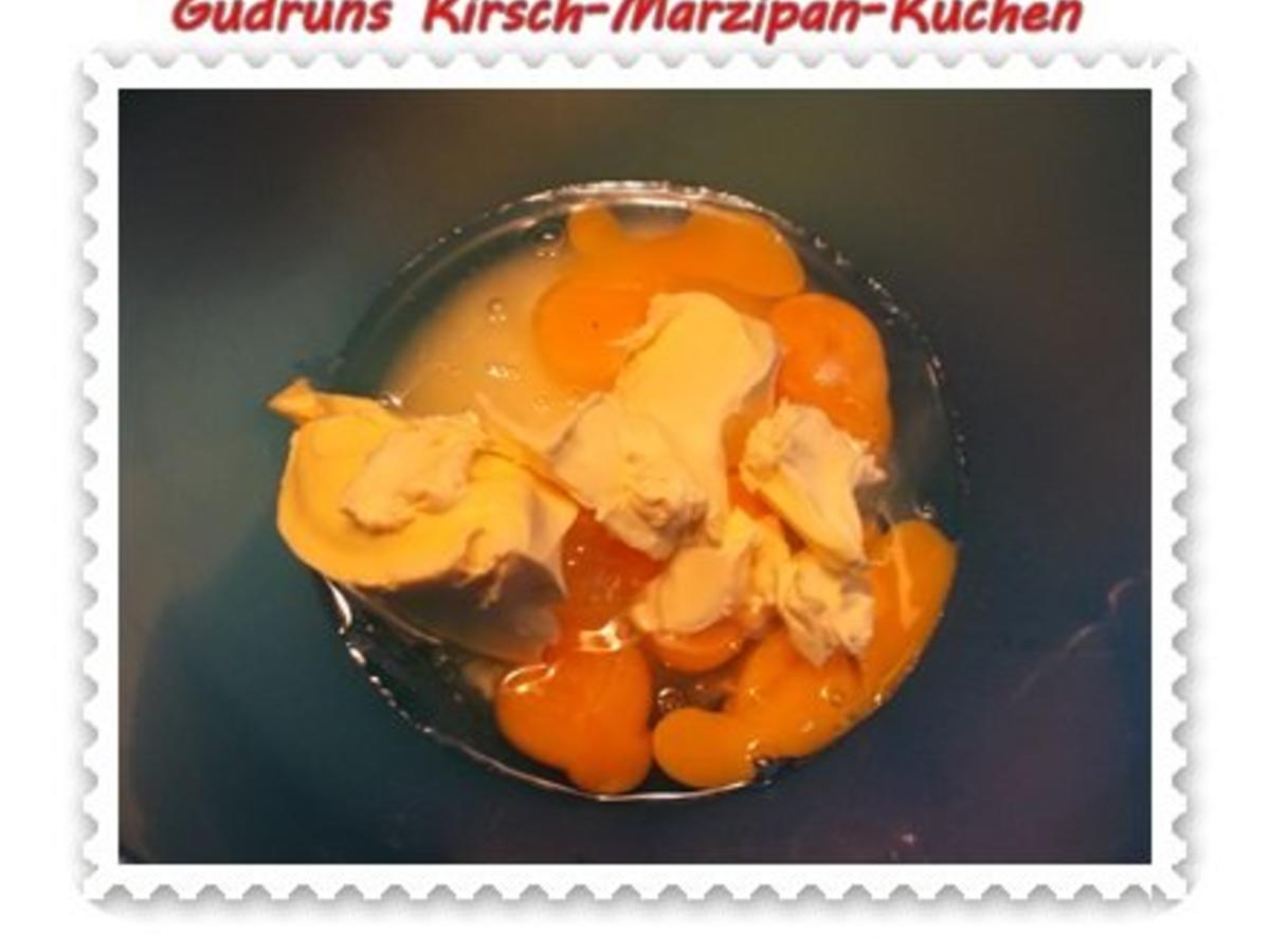 Kuchen: Kirsch Marzipan Kuchen - einfach - von Publicity