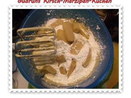 Kuchen: Kirsch-Marzipan-Kuchen - Rezept - Bild Nr. 8
