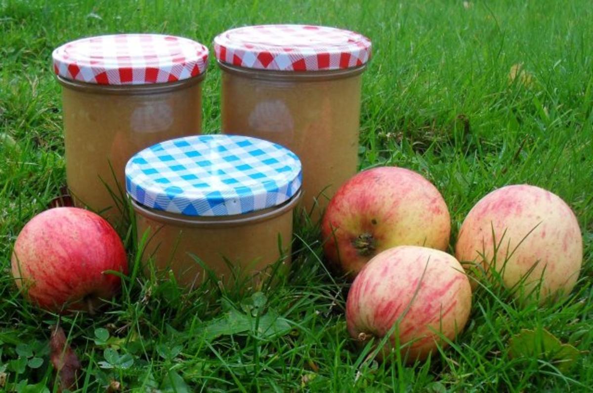 Apfelmus mit Äpfel und Zucker - Rezept mit Bild - kochbar.de