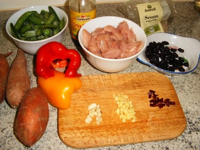 Rezept: Hähnchen-Süßkartoffel-Pfanne Bild Nr. 2 Hähnchen-Süßkartoffel-Pfanne - Rezept - Bild Nr. 2