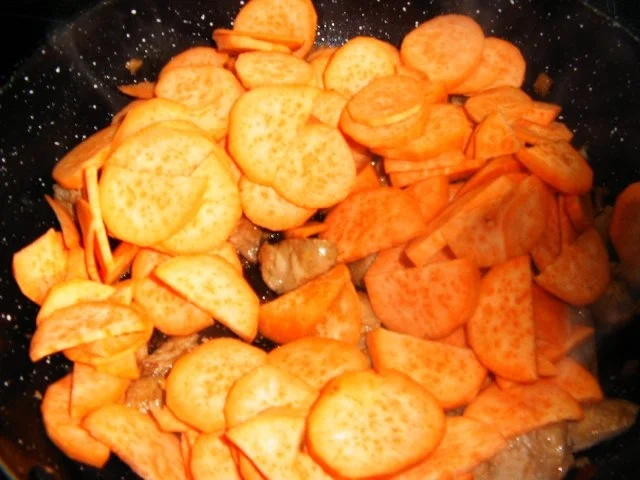 Rezept: Hähnchen-Süßkartoffel-Pfanne Bild Nr. 6 Hähnchen-Süßkartoffel-Pfanne - Rezept - Bild Nr. 6