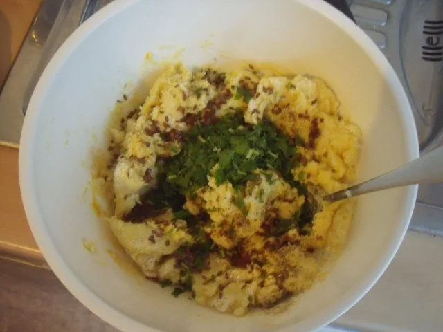 Rezept: Indischer Eintopf mit Kartoffelküchlein Bild Nr. 2 Indischer Eintopf mit Kartoffelküchlein - Rezept - Bild Nr. 2