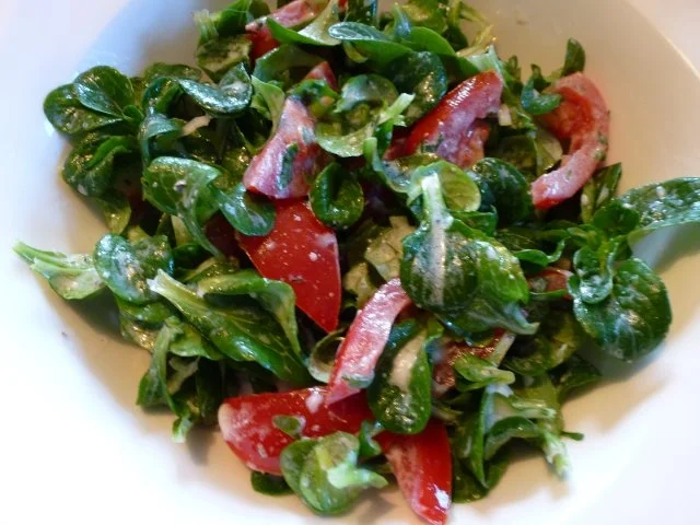 Feldsalat zu panierten Kalbskoteletts - Rezept - Bild Nr. 2