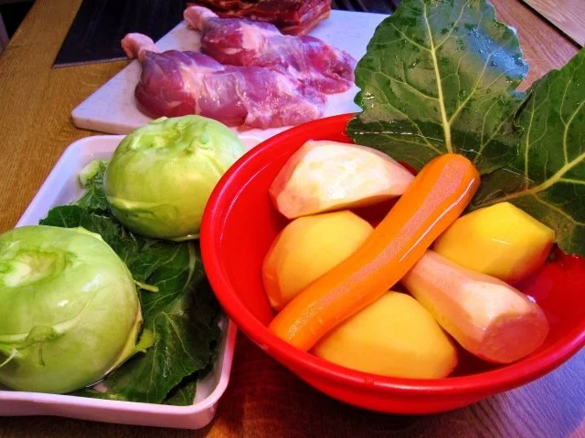 Kohlrabi-Eintopf mit Gänsekeulen ... - Rezept - Bild Nr. 4