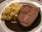 Wild: Rehkeule in Schoko-Holunder-Soße - Rezept