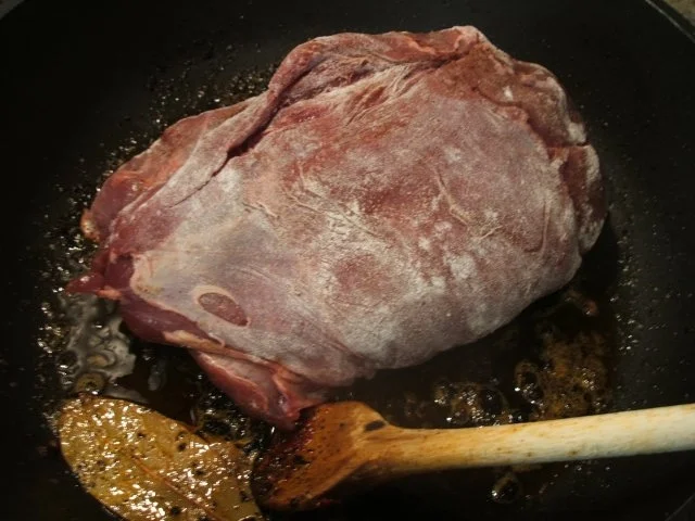 Wild: Rehkeule in Schoko-Holunder-Soße - Rezept - Bild Nr. 4