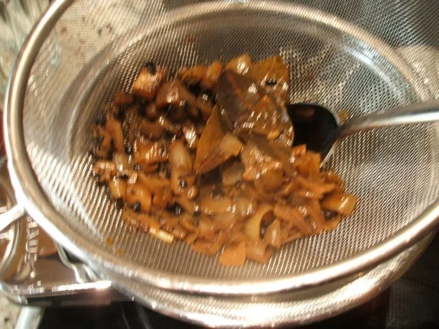 Wild: Rehkeule in Schoko-Holunder-Soße - Rezept - Bild Nr. 7