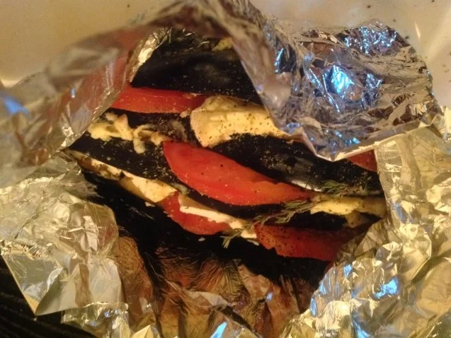 Auberginen gefüllt mit Camenbert und einem Yoghurt-Dip - Rezept - Bild Nr. 3