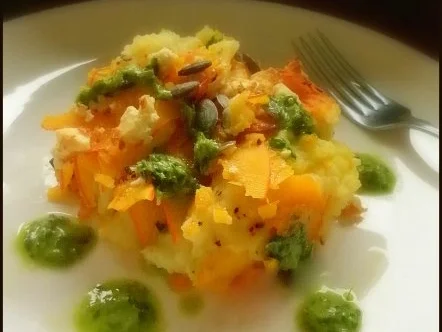 Gratinierte Stampfkartoffeln mit Hokkaido und Feta dazu Petersilienöl - Rezept - Bild Nr. 11