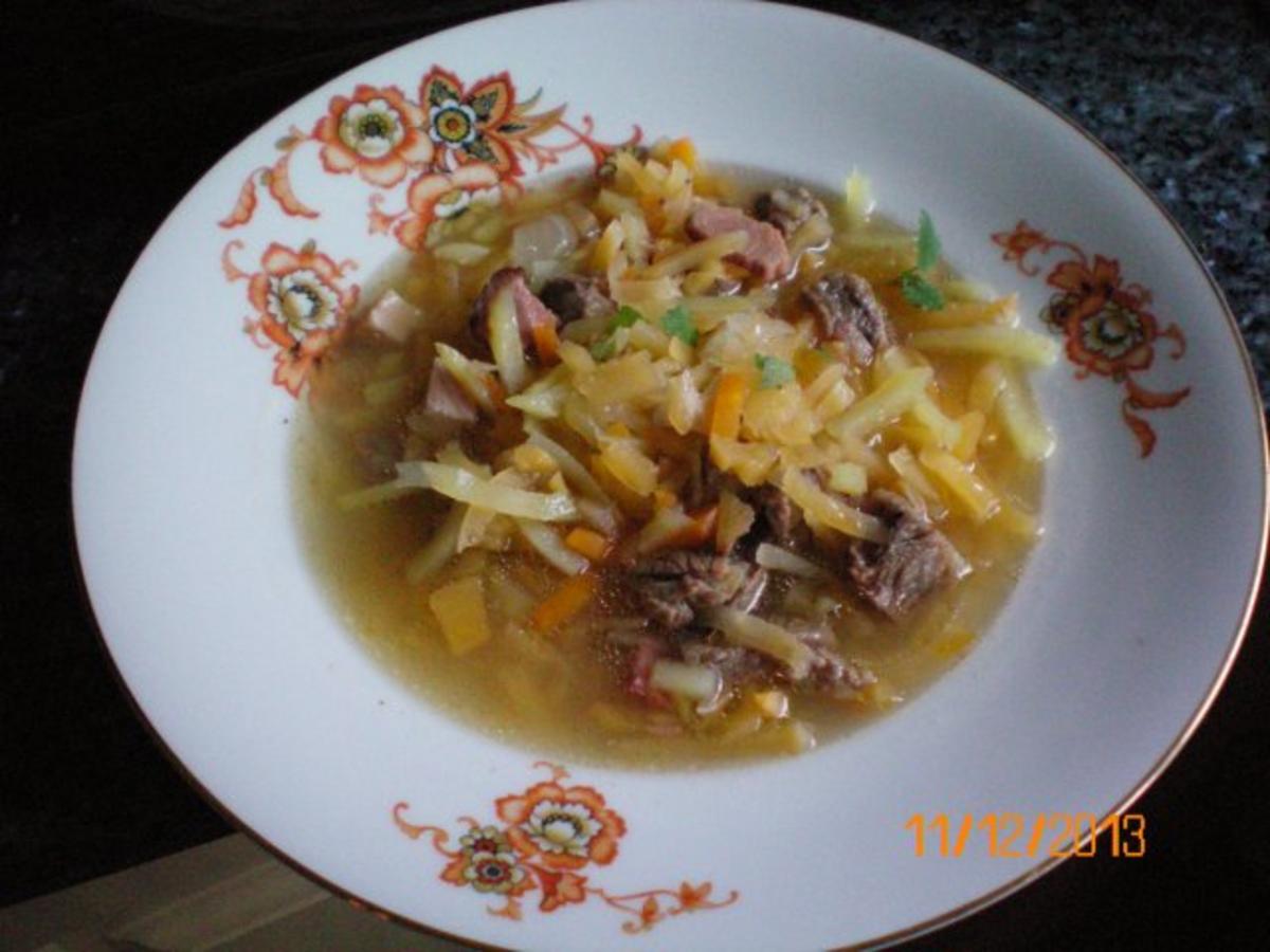 Suppe: Steckrübensuppe mit Suppenfleisch vom Gallowayrind - Rezept