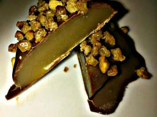 Rezept: Karamell-Krokant Pralinen ~schmecken wie Toffifee~ Bild Nr. 2 Karamell-Krokant Pralinen ~schmecken wie Toffifee~ - Rezept - Bild Nr. 2