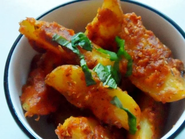 Snack/Beilage: Pikante Pecorino-Kartoffelecken - Rezept