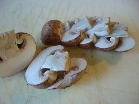 Rezept: Hack - Käse Süppchen mit Nuss Croûtons Bild Nr. 4 Hack - Käse Süppchen mit Nuss Croûtons - Rezept - Bild Nr. 4