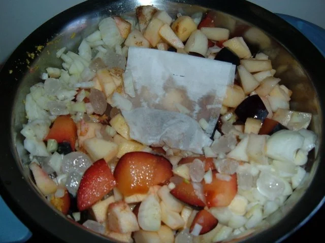 Rezept: Chutney : als Brotaufstrich oder zu Omelett Bild Nr. 3 Chutney : als Brotaufstrich oder zu Omelett - Rezept - Bild Nr. 3