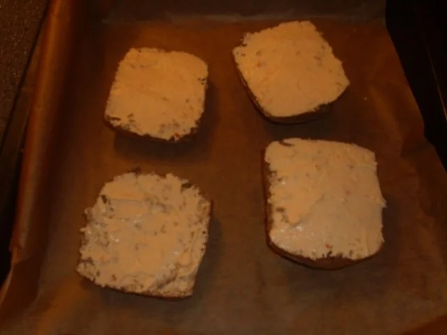 Rezept: Überbackene Schusterjungs mit dreierlei Käse und Tomate Bild Nr. 4 Überbackene Schusterjungs mit dreierlei Käse und Tomate - Rezept - Bild Nr. 4