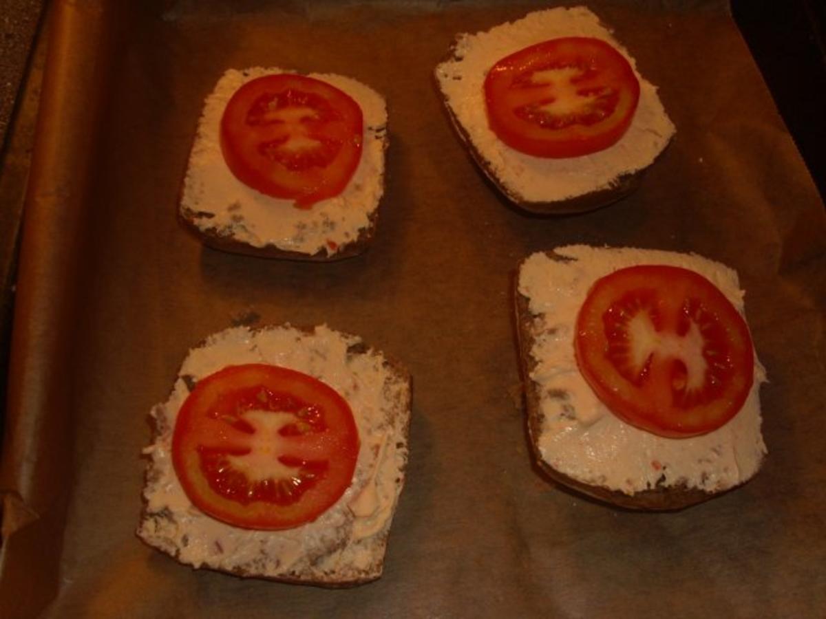 Überbackene Schusterjungs mit dreierlei Käse und Tomate - Rezept - Bild Nr. 5