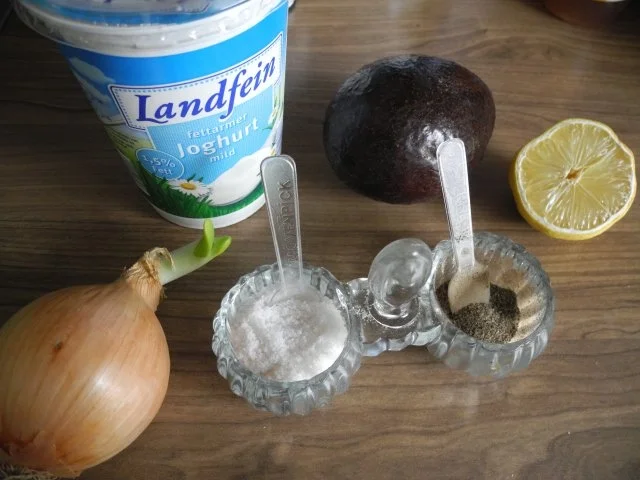 Vegetarisch : Avocado - Joghurt - Dip - Rezept - Bild Nr. 2