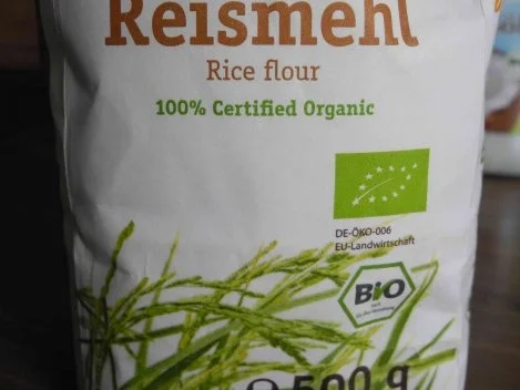 Vegan : Gemüsebratlinge mit Avocado - Joghurt - Dip und Gurkensalat - Rezept - Bild Nr. 6