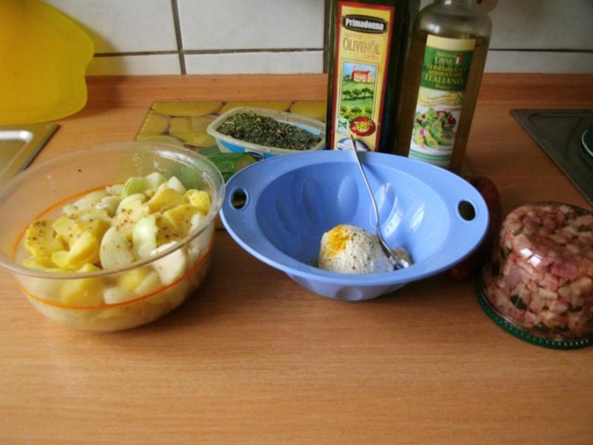 Bratkartoffeln mit Tzaziki-Remouladensoße - Rezept - Bild Nr. 4