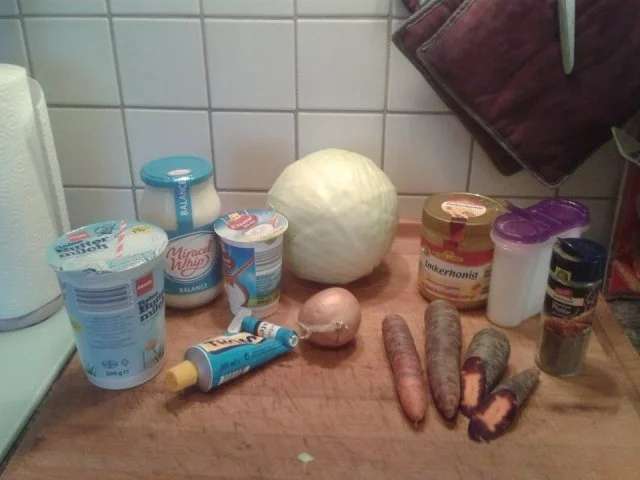 Rezept: Coleslaw (Amerikanischer Krautsalat) Bild Nr. 2 Coleslaw (Amerikanischer Krautsalat) - Rezept - Bild Nr. 2