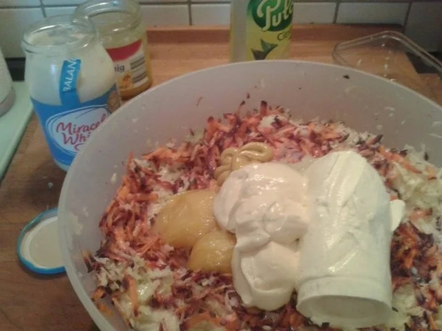 Rezept: Coleslaw (Amerikanischer Krautsalat) Bild Nr. 3 Coleslaw (Amerikanischer Krautsalat) - Rezept - Bild Nr. 3