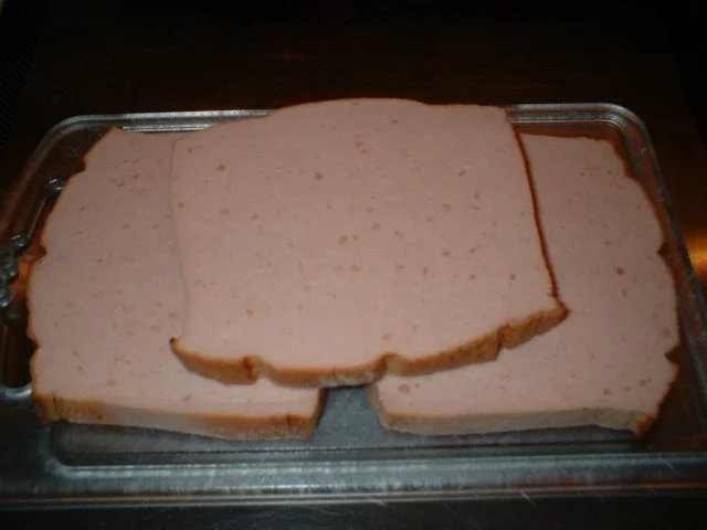 Gulasch von Leberkäse gemacht..... - Rezept