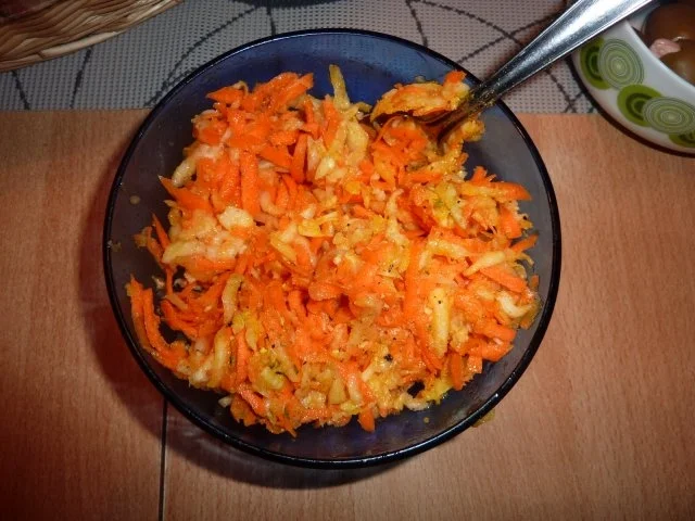 Rezept: Salate: Möhrensalat Bild Nr. 2 Salate: Möhrensalat - Rezept - Bild Nr. 2