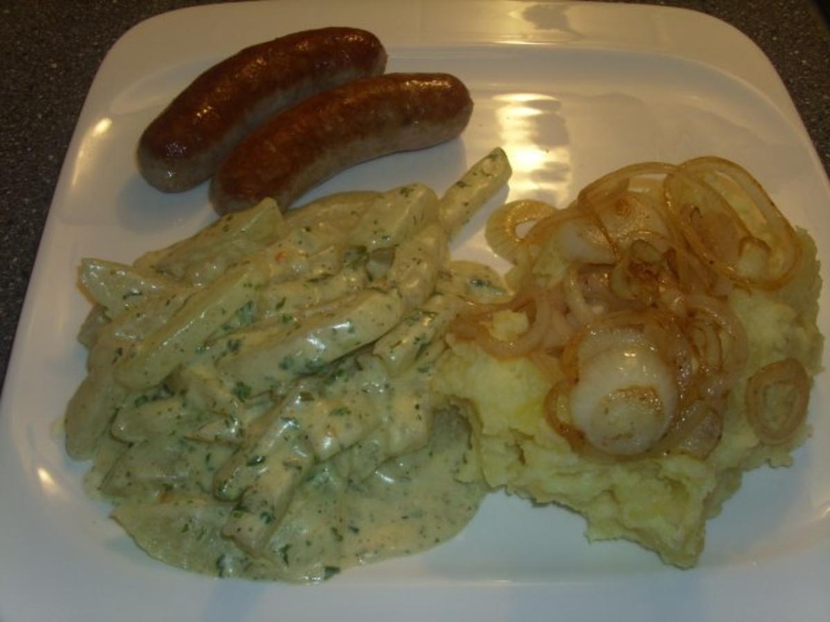 Bilder für Kohlrabigemüse mit Bratwurst und Kapü - Rezept