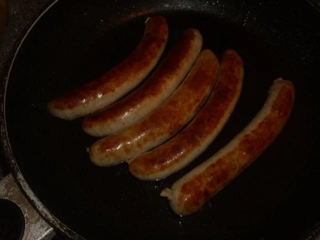 Pasta mit Bratwurstscheiben und Champignons - Rezept - Bild Nr. 5