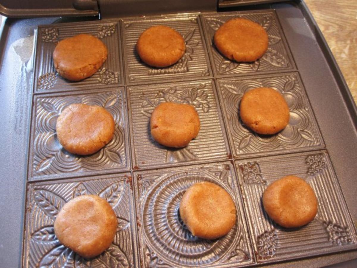 Espresso Knusper Waffeln - einfach - von mimi Espresso Knusper Waffeln - einfach - von mimi