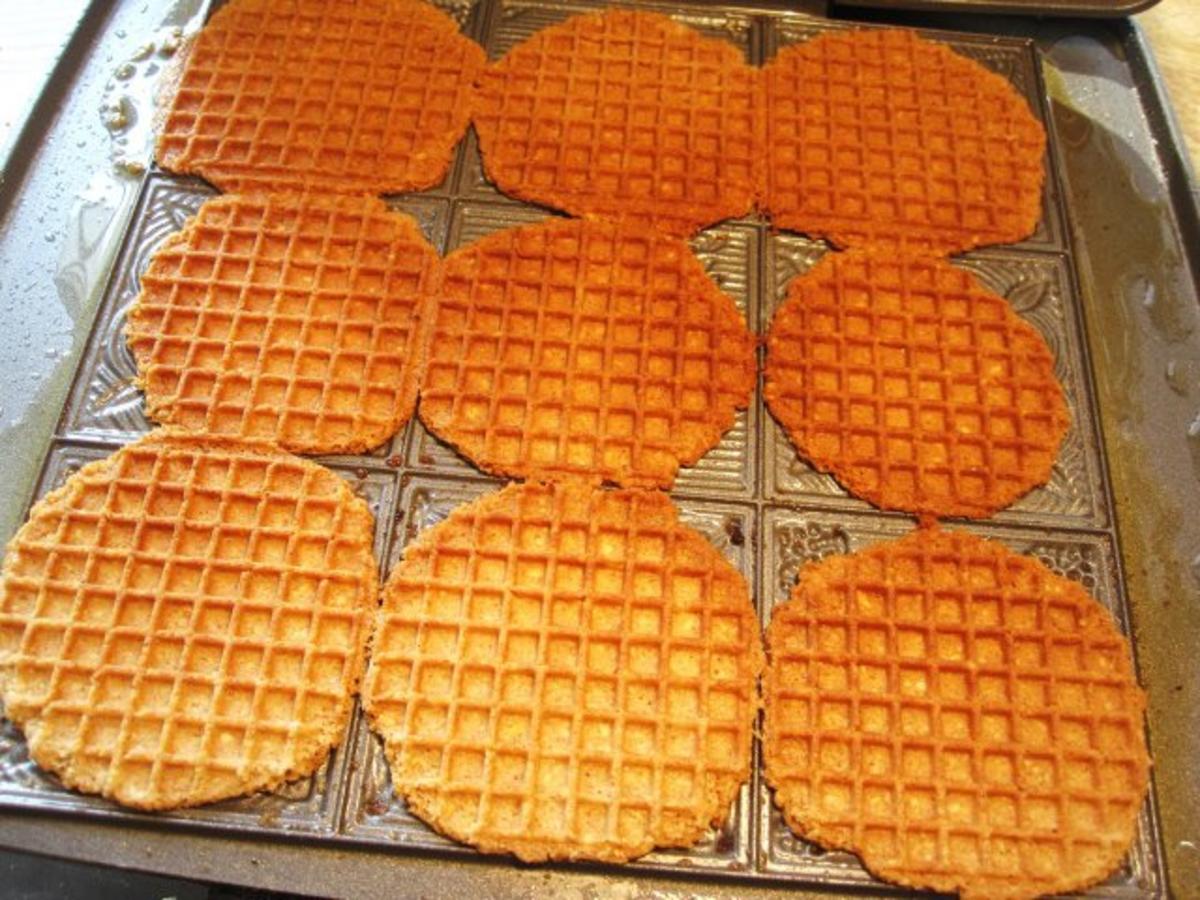 Espresso Knusper Waffeln - einfach - von mimi Espresso Knusper Waffeln - einfach - von mimi