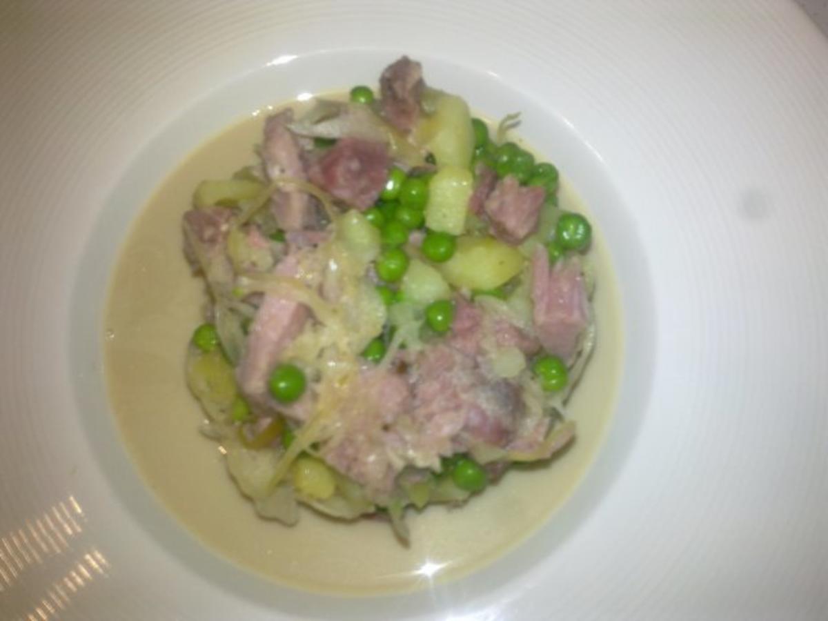 Eisbein mit Sauerkrautsuppe - Rezept - Bild Nr. 2