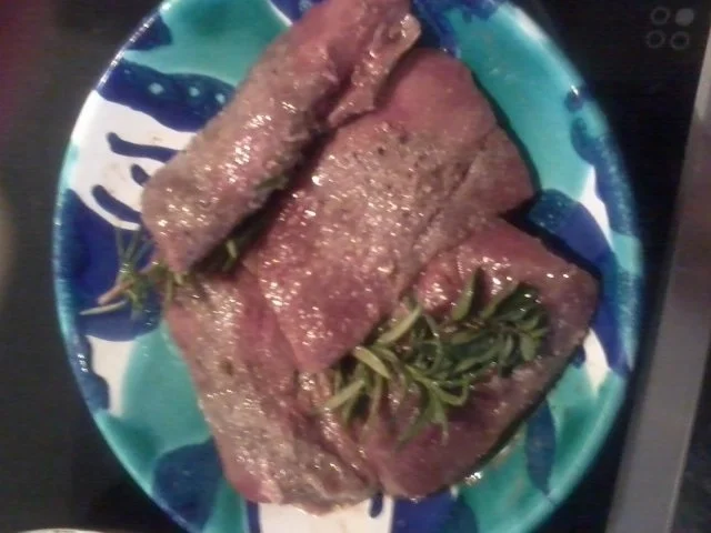 zarte Lammsteaks mit feiner Salatgarnitur - Rezept - Bild Nr. 2