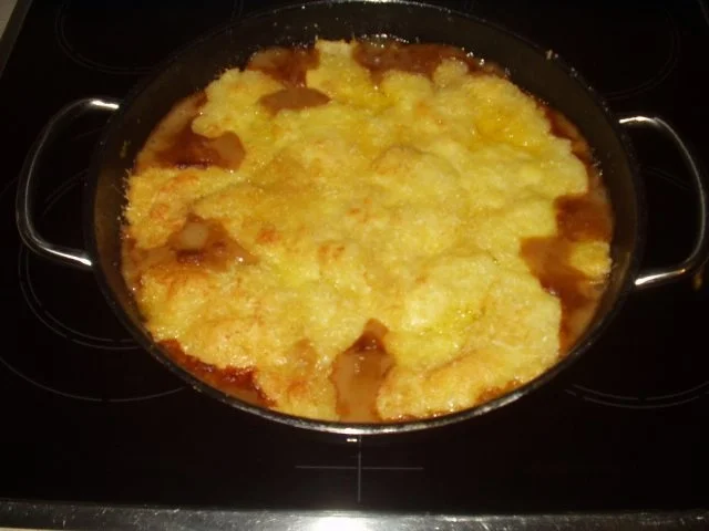 Rezept: Pilzgeschnetzeltes mit Knödelhaube Pilzgeschnetzeltes mit Knödelhaube - Rezept