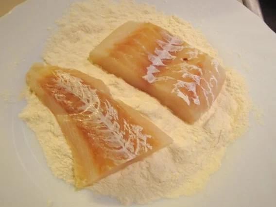 Backfisch im Bierteig mit schwäbischem Kartoffel-Gurkensalat - Rezept - Bild Nr. 4